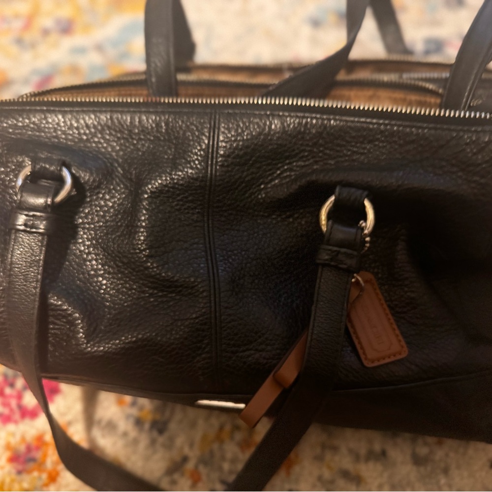 Coach purse with crossbody strap